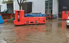 陜西怎么減少8噸井下湘潭電機車脫軌的概率？