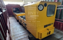 山東國(guó)外客戶定制的5噸和8噸蓄電池電機(jī)車發(fā)貨